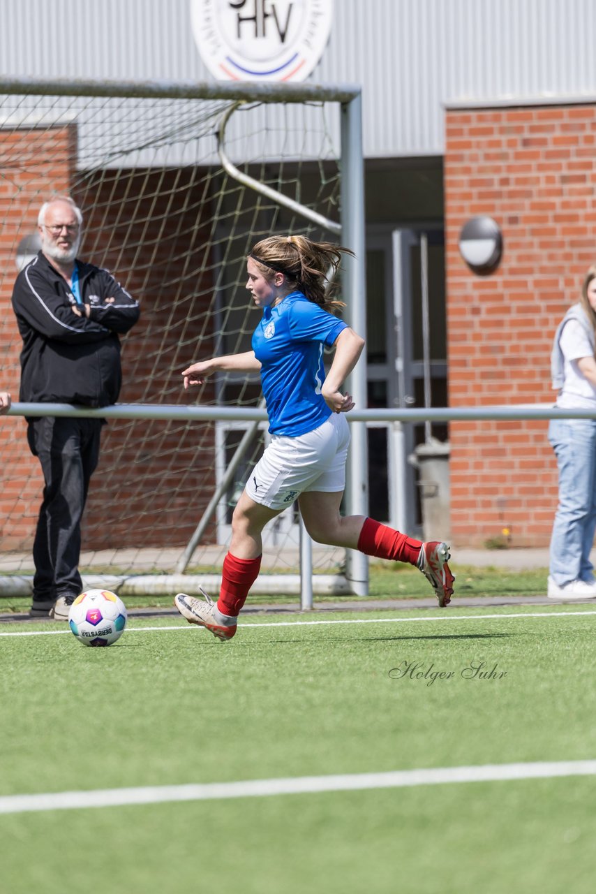 Bild 130 - wBJ SH-Pokalfinale  Holstein-Kiel - SV Viktoria : Ergebnis: 1:0